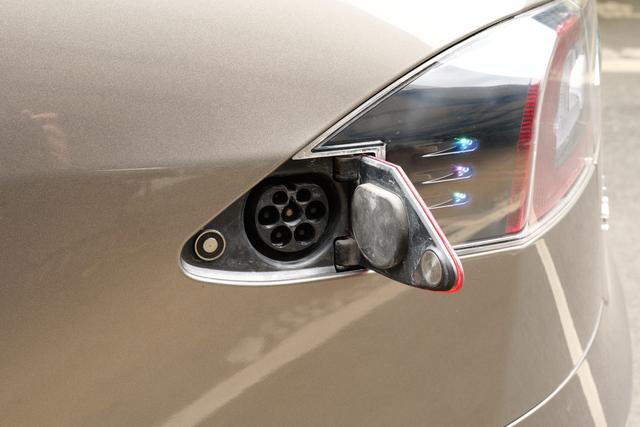 Model S 2015 модификация 70 – фото 33