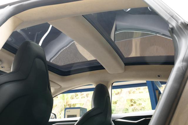 Model S 2015 модификация 70 – фото 36