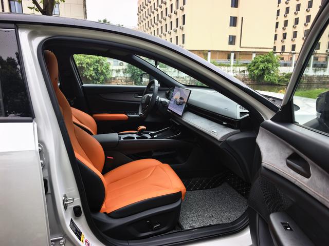 Changan UNI-V 2025 модификация Third generation 2.0T Jin Engine тип – фото 18