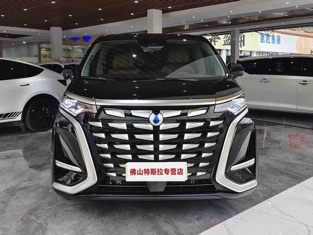 DENZA D9 DM 2024 980 AWD Premium