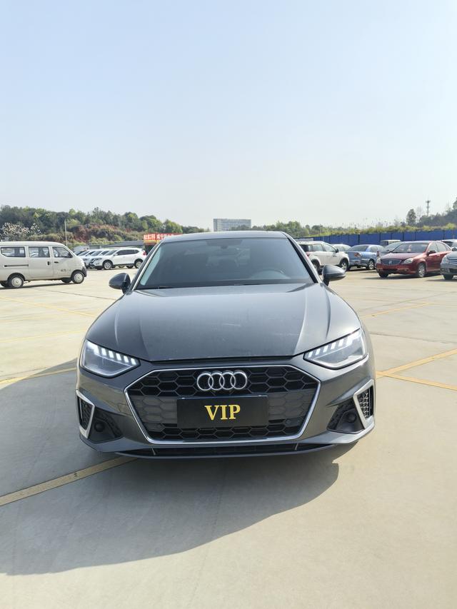 Audi A4L 2022 40 TFSI Style Dynamic – фото 2