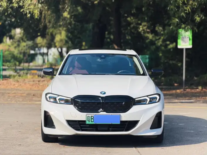 BMW i3 2023 Model eDrive40L Night Edition Sports Set – фото 2