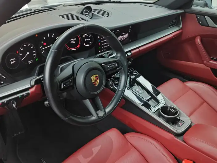 PORSCHE 911 2023 Model Carrera 3.0T – фото 10