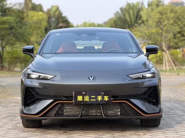 Changan UNI-V 2025 модификация Third generation 2.0T Jin Engine тип – фото 2