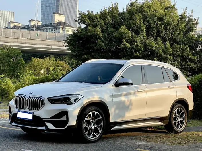 BMW X1 2022 Model sDrive20Li Fashion Model – фото 1