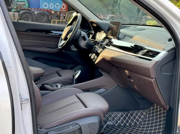 BMW X1 2022 Model sDrive20Li Fashion Model – фото 5