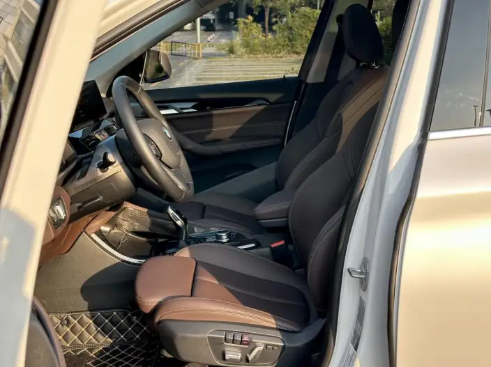 BMW X1 2022 Model sDrive20Li Fashion Model – фото 9