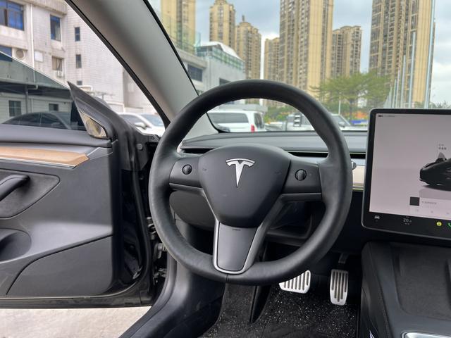 Tesla Model 3 2022 RWD – фото 16