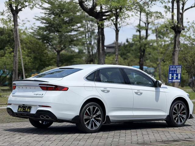 Geely StarRui 2026 1.5T Dong Fang Yao · Kunlun Edition – фото 5