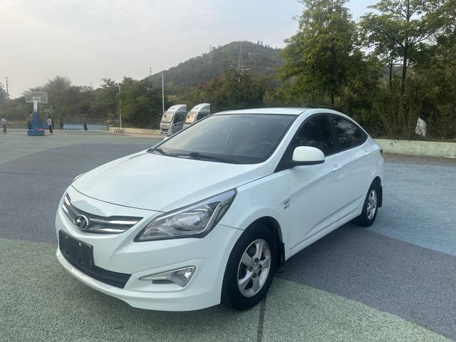 Hyundai Verna 2014 1.4L Automatic Smart GLS – фото 1