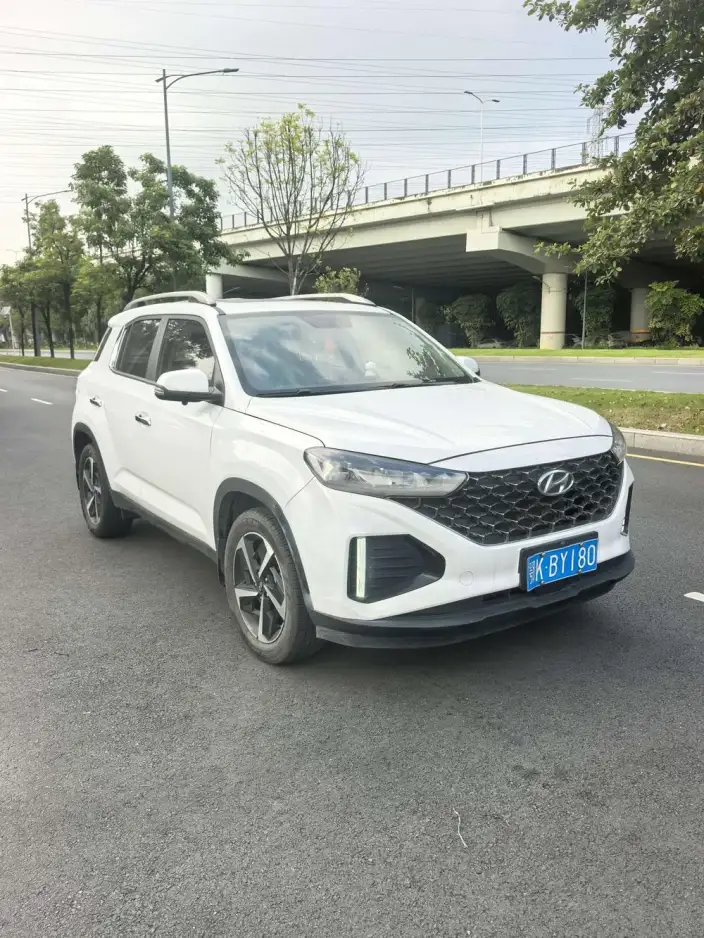 Hyundai ix35 2021 Model 2.0L Automatic 2WD Leading version GLS