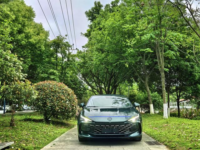 MG7 2023 1.5T DCT Supreme Luxury – фото 2