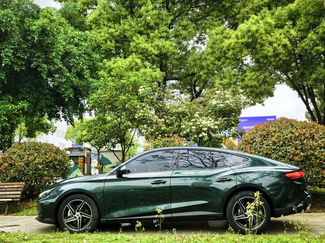 MG7 2023 1.5T DCT Supreme Luxury – фото 4