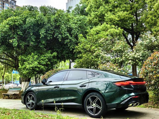 MG7 2023 1.5T DCT Supreme Luxury – фото 6