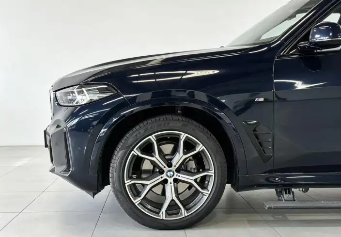BMW X5 2025 Model xDrive30Li Exclusive Model M Sports Night Set – фото 7