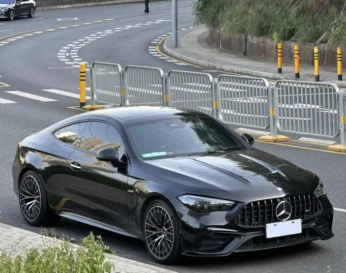 Mercedes-Benz CLE-Class AMG 2024 Model AMG CLE 53 4MATIC+ Coupe – фото 3