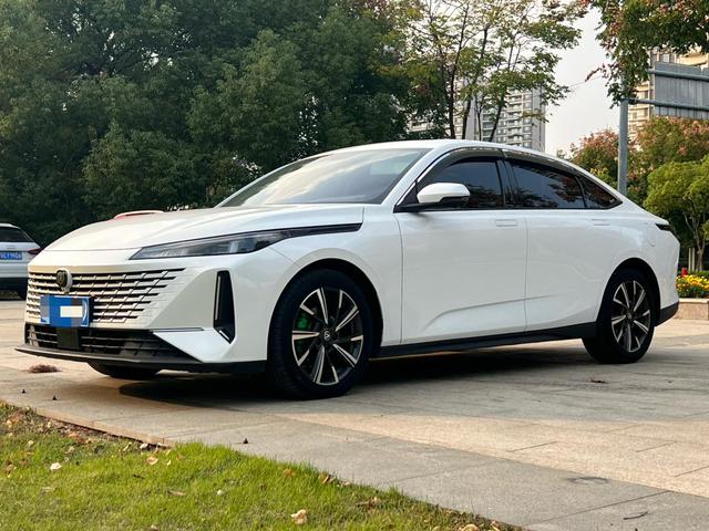 Changan Yida 2023 1.5T GDI Automatic Premium – фото 1