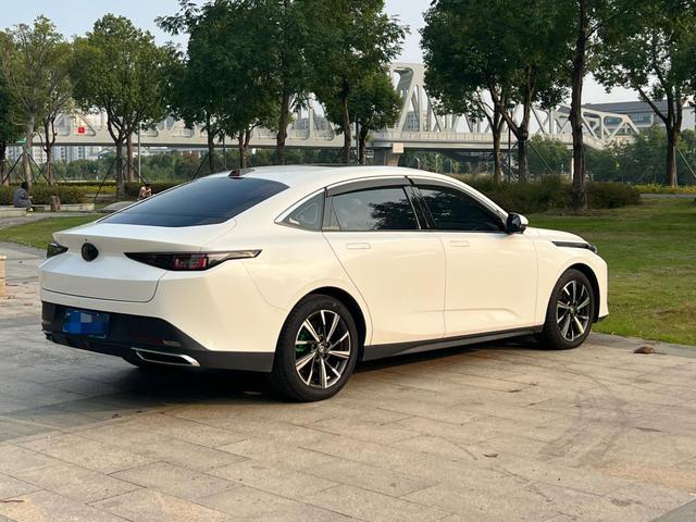 Changan Yida 2023 1.5T GDI Automatic Premium – фото 5