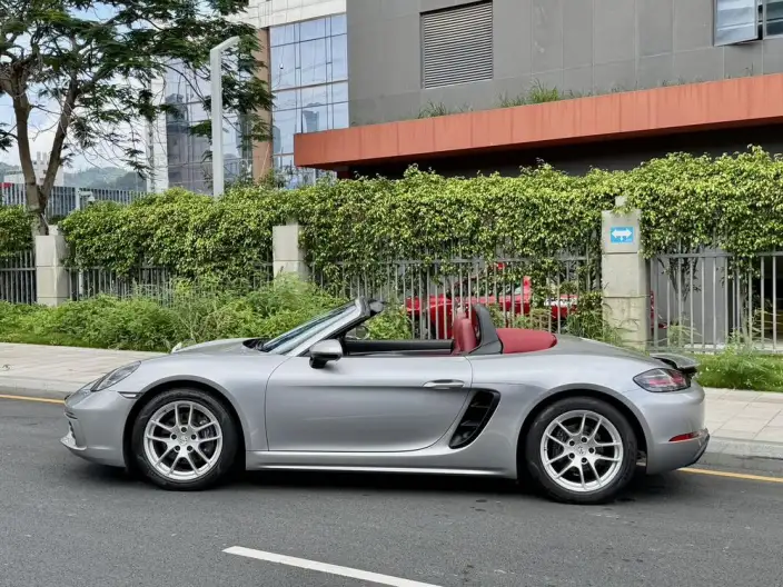 Porsche 718 2018 Model Boxster 2.0T – фото 4