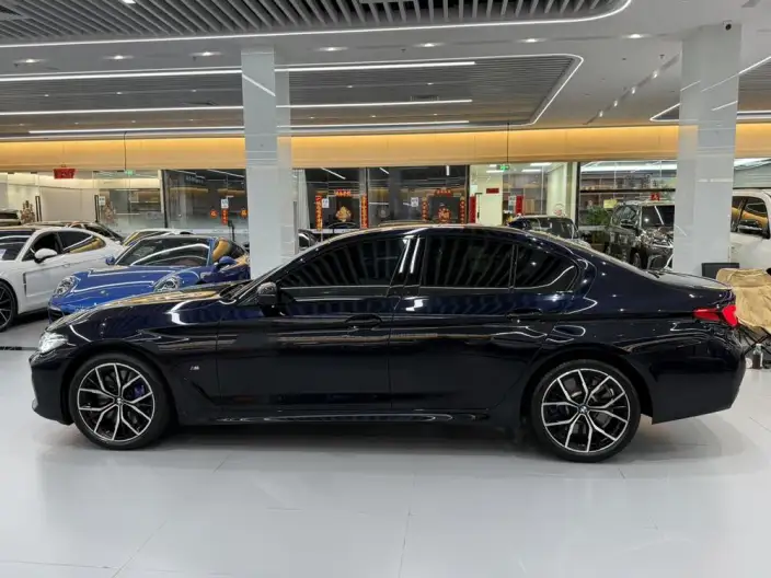 BMW 5 Series Imported 2022 Model Facelift II 540i Fashion edition M Sports Set – фото 3