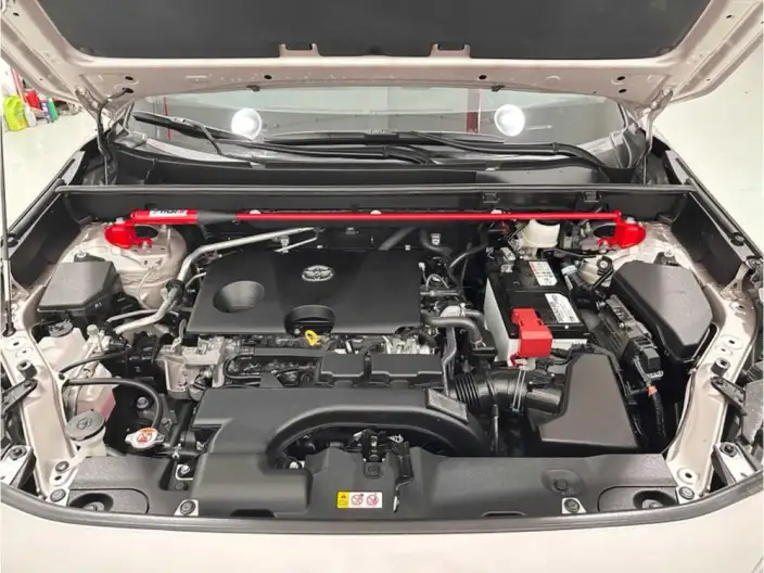 Toyota Wildlander 2021 Model 2.0L 2WD Deluxe Edition – фото 6