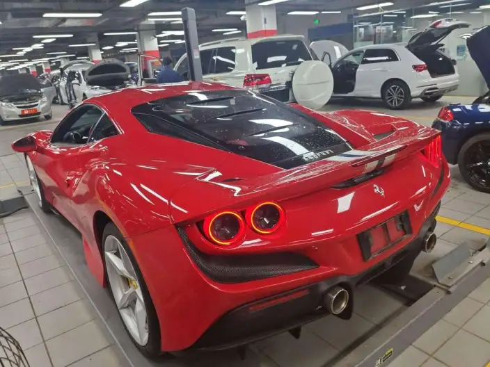 Ferrari F8 2019 Model Tributo 3.9T V8 – фото 3