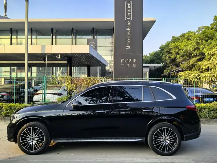 Mercedes-Benz GLC 2024 Model GLC 300 L 4MATIC Luxury Model 5 seat – фото 4