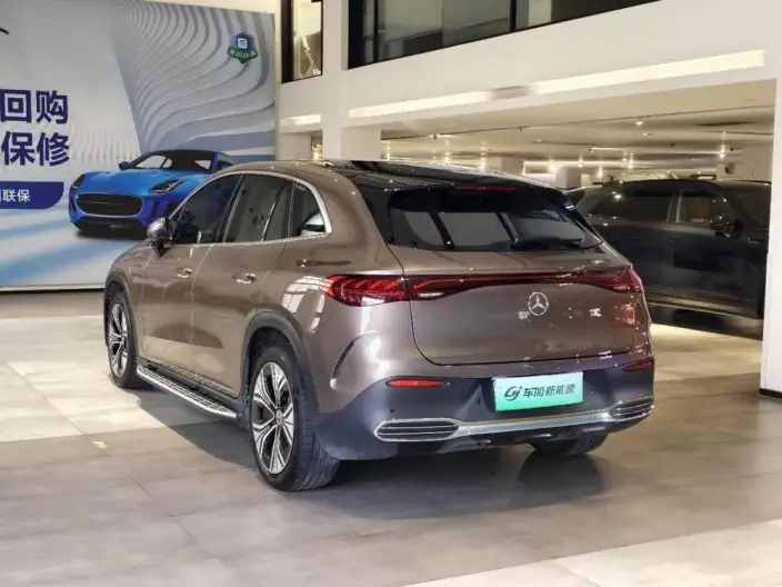 Mercedes-Benz EQE SUV 2023 Model EQE SUV 350 4MATIC Deluxe Edition – фото 4
