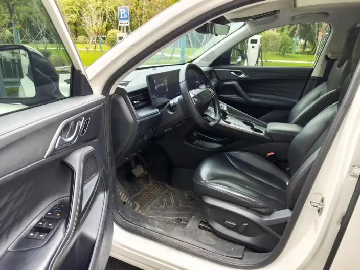 Roewe eRX5 2023 Model Chao Hybrid Zunrong Edition – фото 10