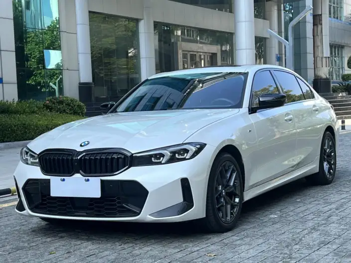 BMW 3 Series 2025 Model 330Li M Sports Night Set – фото 1