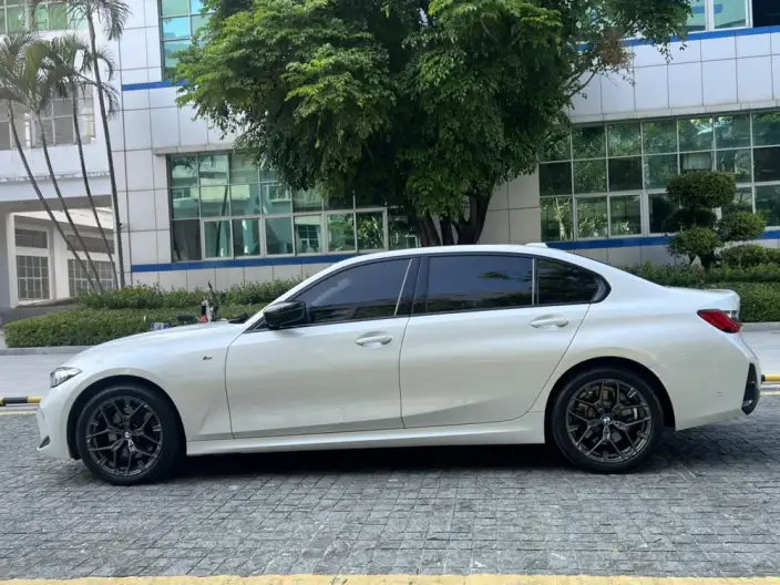 BMW 3 Series 2025 Model 330Li M Sports Night Set – фото 4