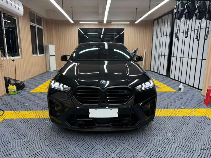 BMW X6 M 2023 Model X6 M Thunder Edition – фото 2