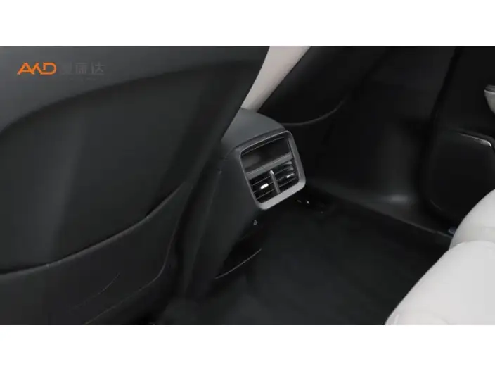 Volvo XC70 2026 Model 4WD Ultra-long Endurance Core – фото 5