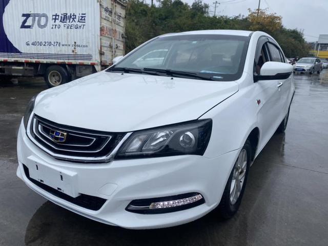 Geely Emgrand 2016 модификация Тройная литиевая батарея кузов 1.5L CVT Luxury – фото 1