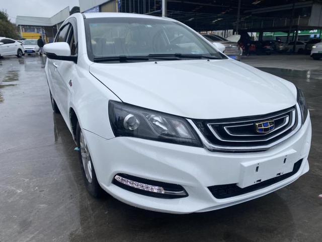 Geely Emgrand 2016 модификация Тройная литиевая батарея кузов 1.5L CVT Luxury – фото 3