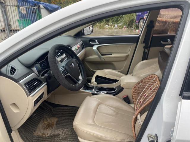 Geely Emgrand 2016 модификация Тройная литиевая батарея кузов 1.5L CVT Luxury – фото 6
