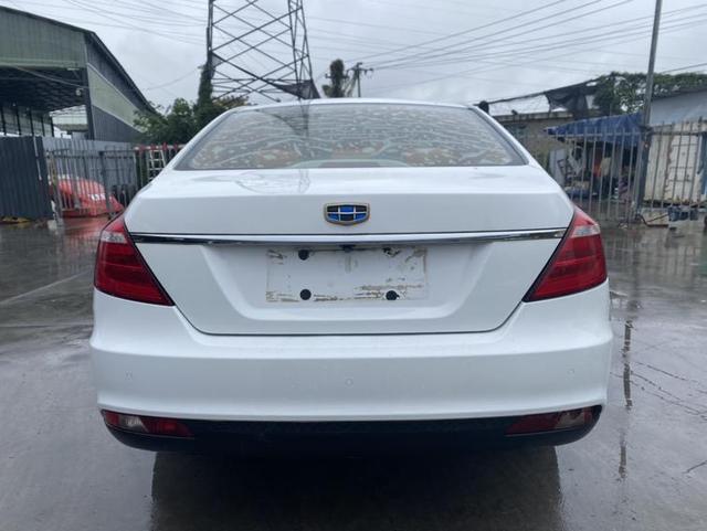 Geely Emgrand 2016 модификация Тройная литиевая батарея кузов 1.5L CVT Luxury – фото 11