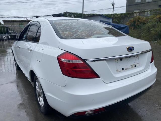 Geely Emgrand 2016 модификация Тройная литиевая батарея кузов 1.5L CVT Luxury – фото 12
