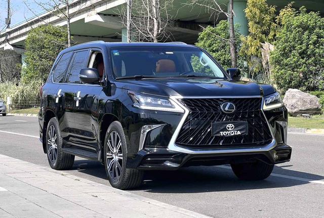 Lexus LX Модель 2019 года 570 Noble Deluxe Edition