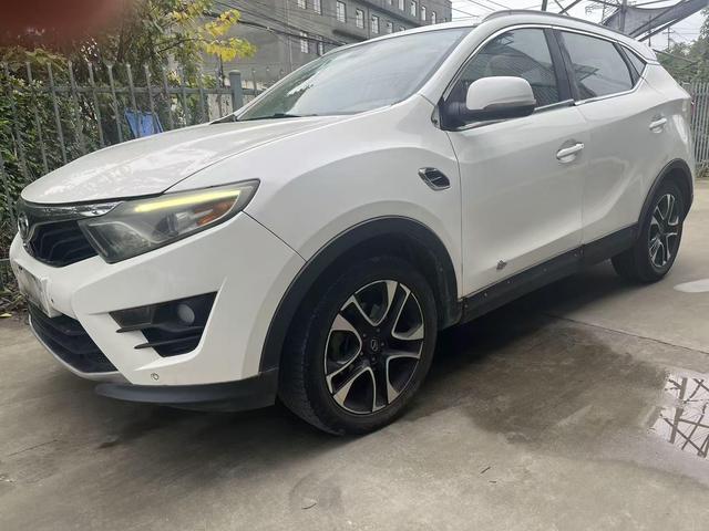 Southeast DX7 2015 модификация 1.5T Automatic Luxury