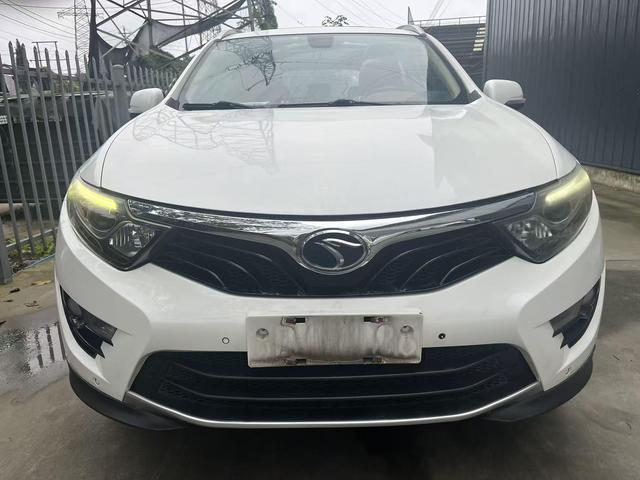 Southeast DX7 2015 модификация 1.5T Automatic Luxury