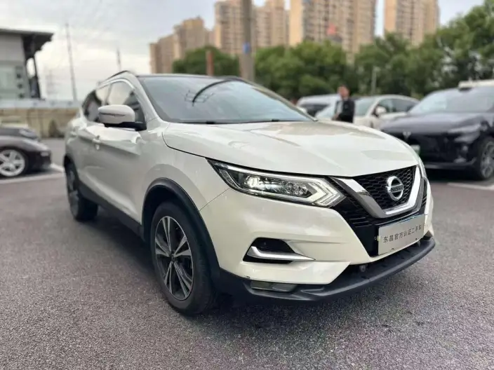 Nissan Qashqai 2022 Model 2.0L XV Prem. Deluxe Edition