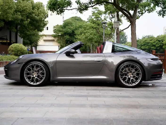 PORSCHE 911 2023 Model Targa 4 3.0T