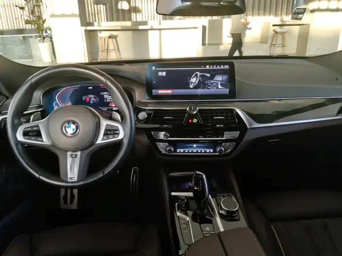 BMW 6 Series GT 2022 Model 630i M Sports Traveler Edition – фото 6
