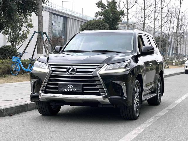 Lexus LX 2017 модификация 570 Dynamic Deluxe Edition