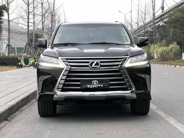 Lexus LX 2017 модификация 570 Dynamic Deluxe Edition