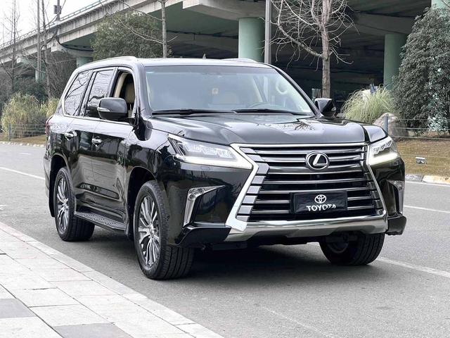 Lexus LX 2017 модификация 570 Dynamic Deluxe Edition