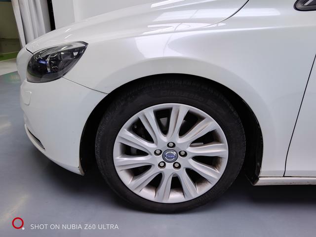 Volvo V40 2015 модификация 1.6T Smart Yi Edition – фото 4