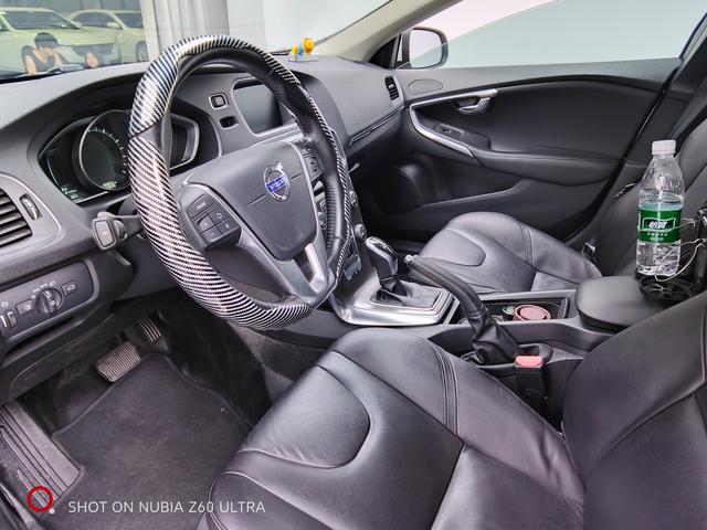 Volvo V40 2015 модификация 1.6T Smart Yi Edition – фото 6