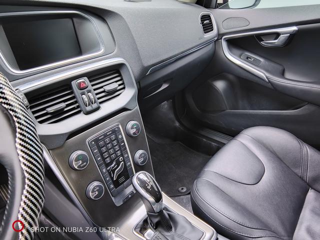 Volvo V40 2015 модификация 1.6T Smart Yi Edition – фото 8